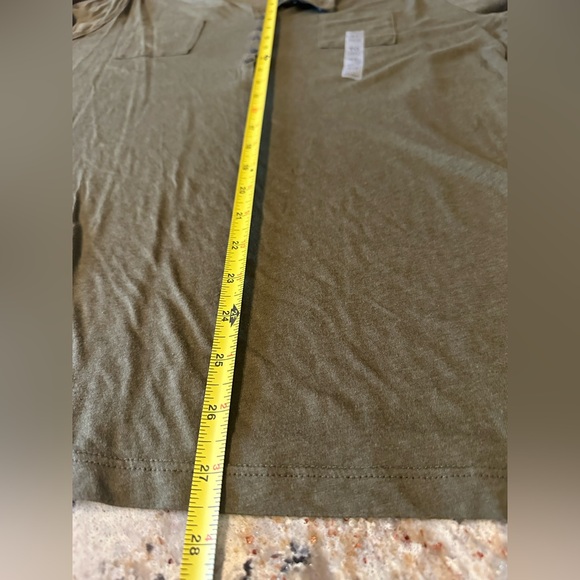 Old Navy XL Olive Green Henley Rollup sleeve 1/2 button shirt New NWT - Picture 6 of 6